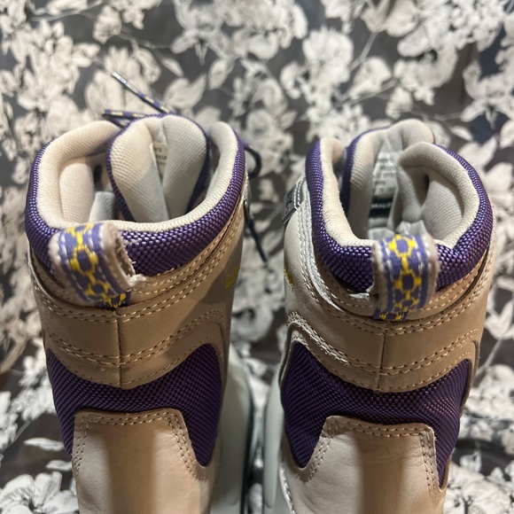 L L Bean Primaloft Winter/Hiking Boots - Picture 9 of 16